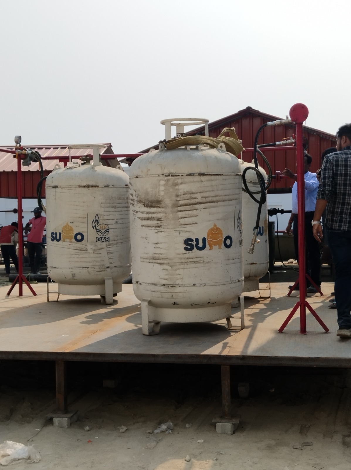 Jumbo Cylinders